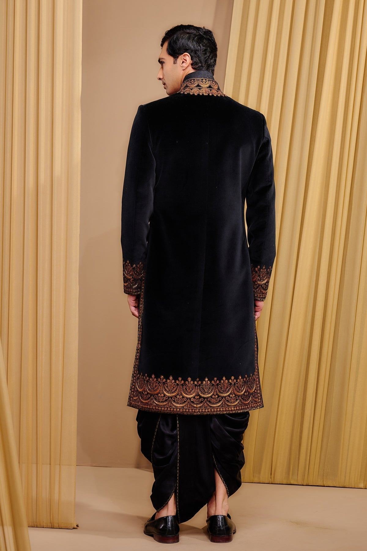 Otherworldly Classic Embroidered Sherwani Set