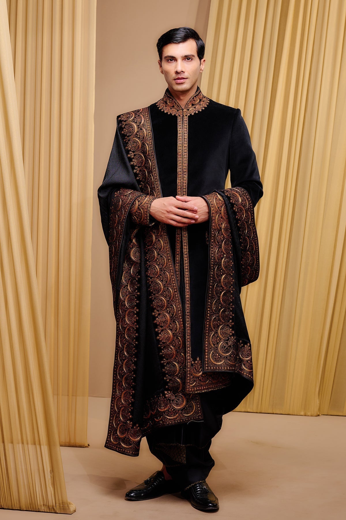 Otherworldly Classic Embroidered Sherwani Set