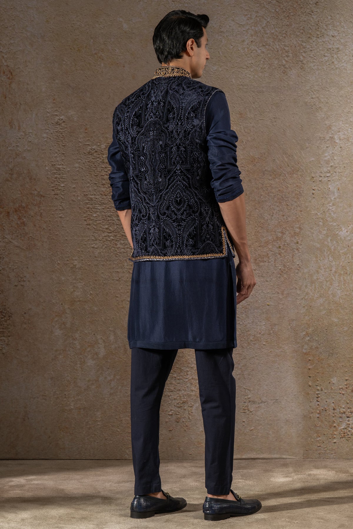 Tonal Zardozi Brooch Waistcoat Set