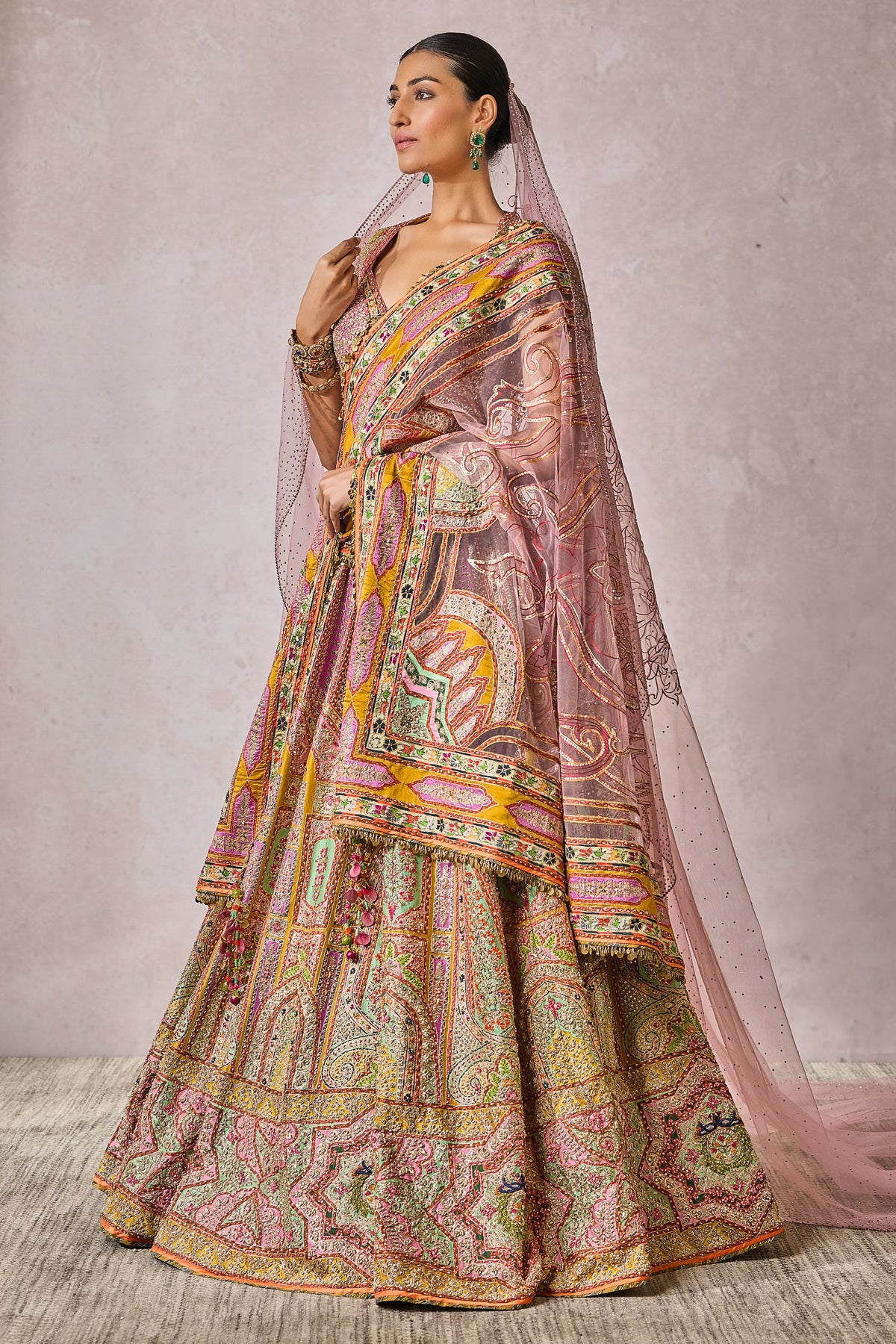 Blouse Dupatta Lehenga Veil