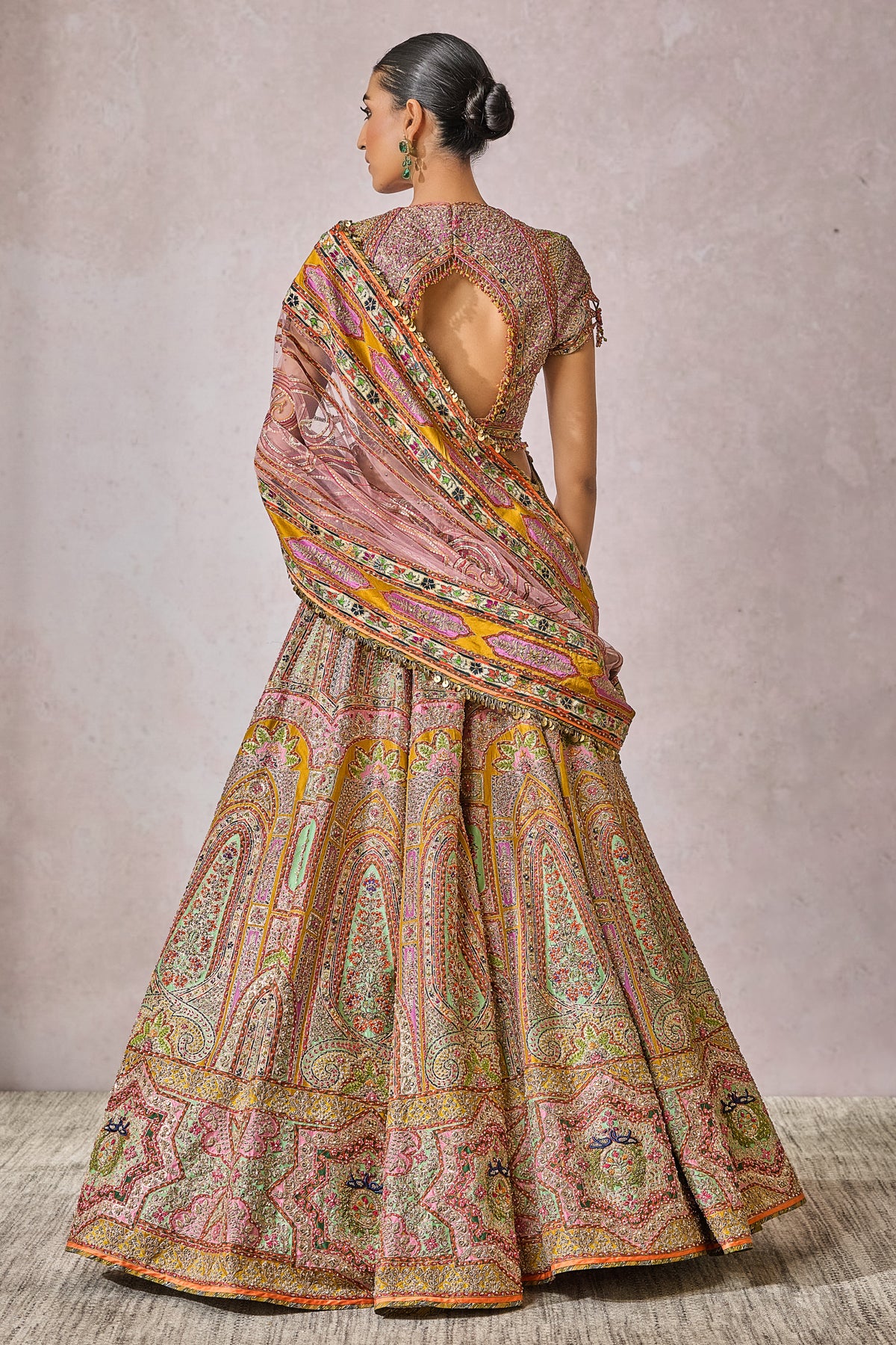 Blouse Dupatta Lehenga Veil