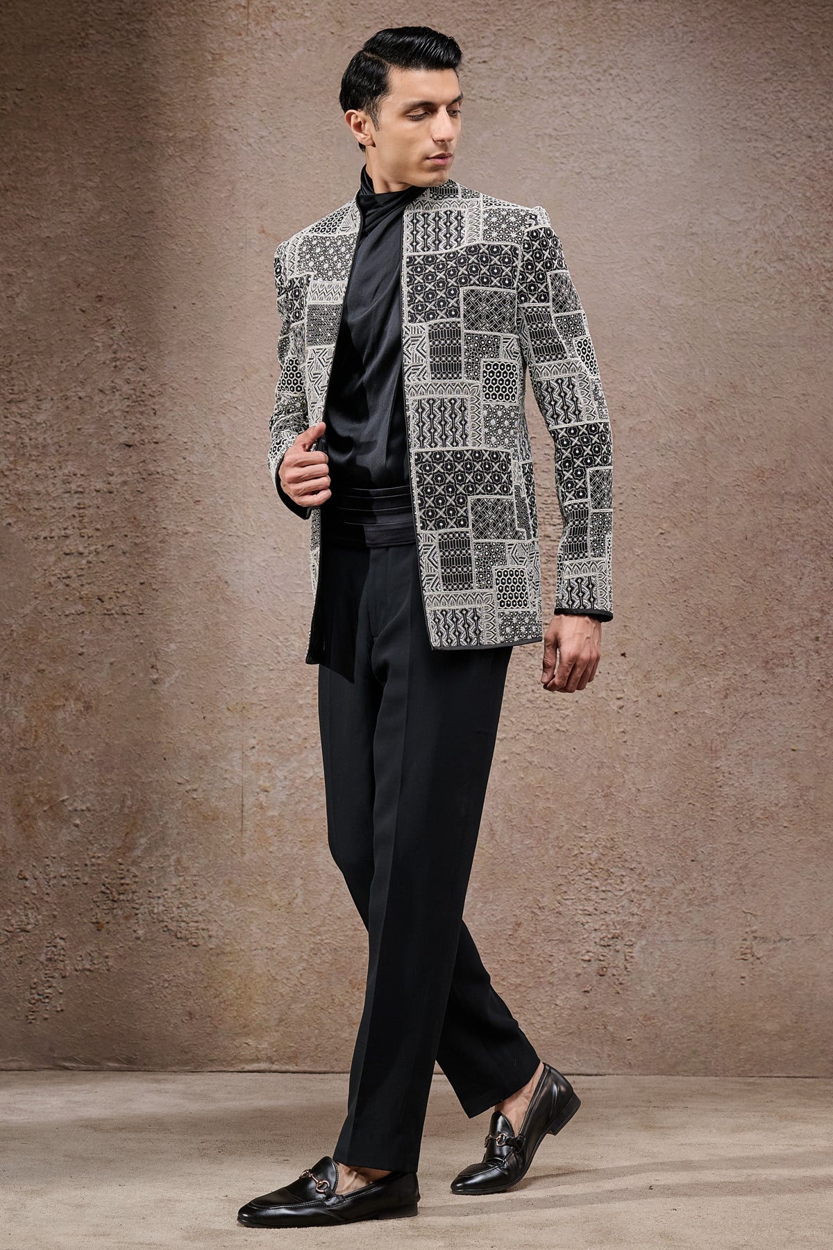 Geometric Embroidered Bandhgala Set