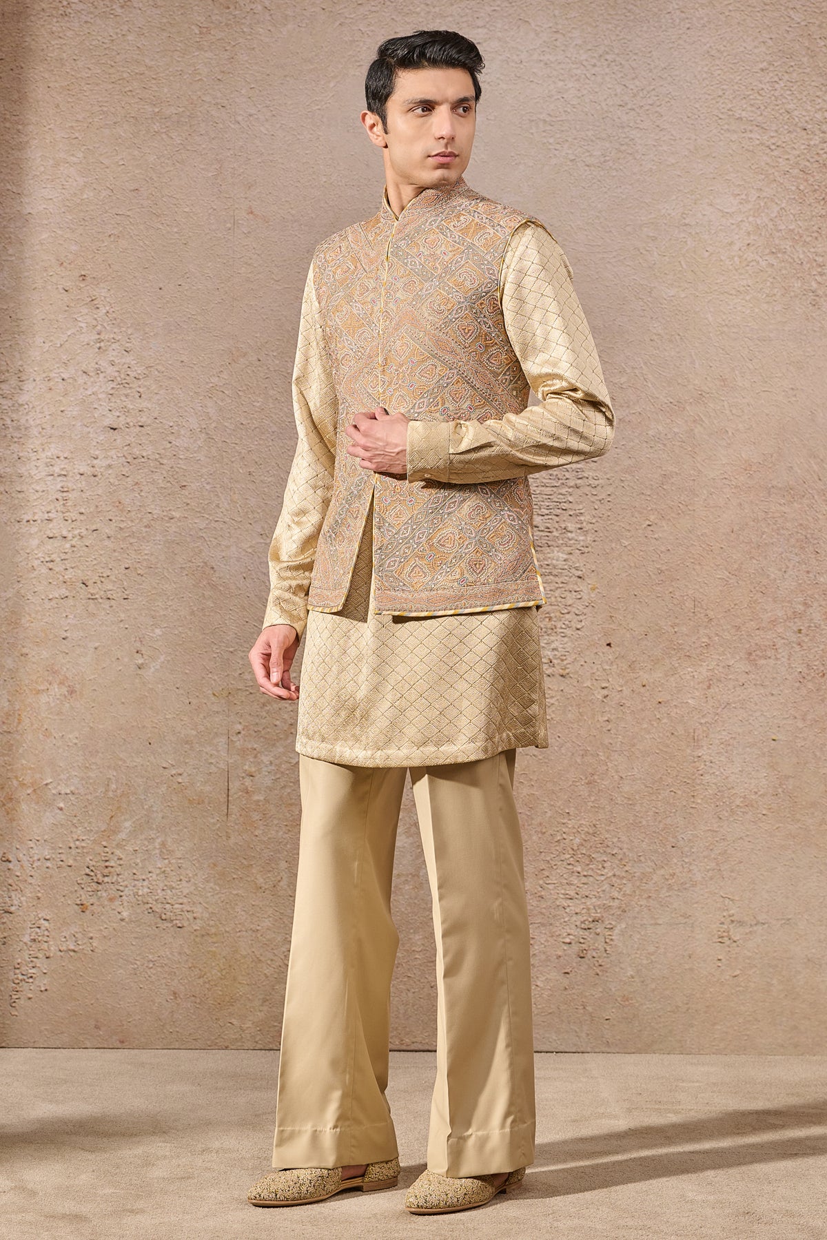 Languid Summer Multicolored Embroidered Wasitcoat