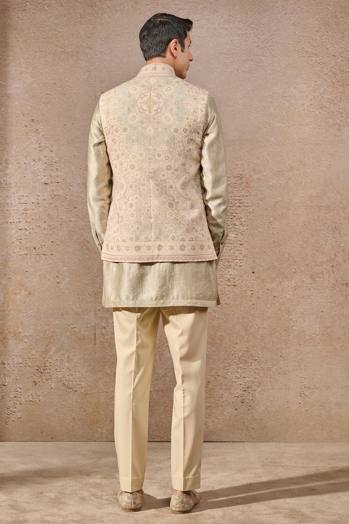 Hand Embroidered Floral Motif Waistcoat