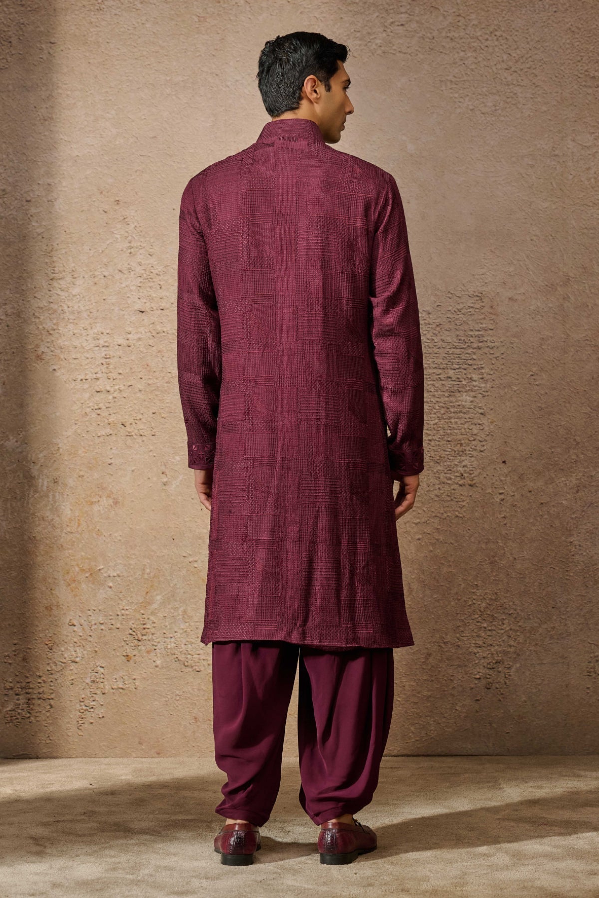Otherworldly Textured Kurta Set