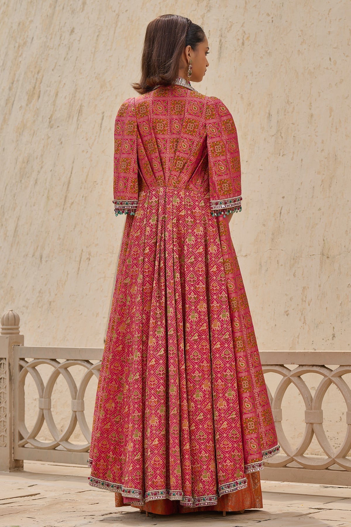 Quintessence Gharchola Embroidered Jacket Set