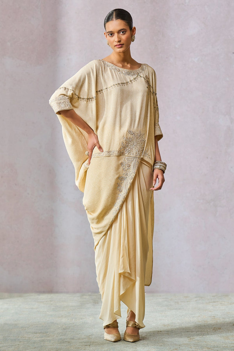 TOP-DHOTI