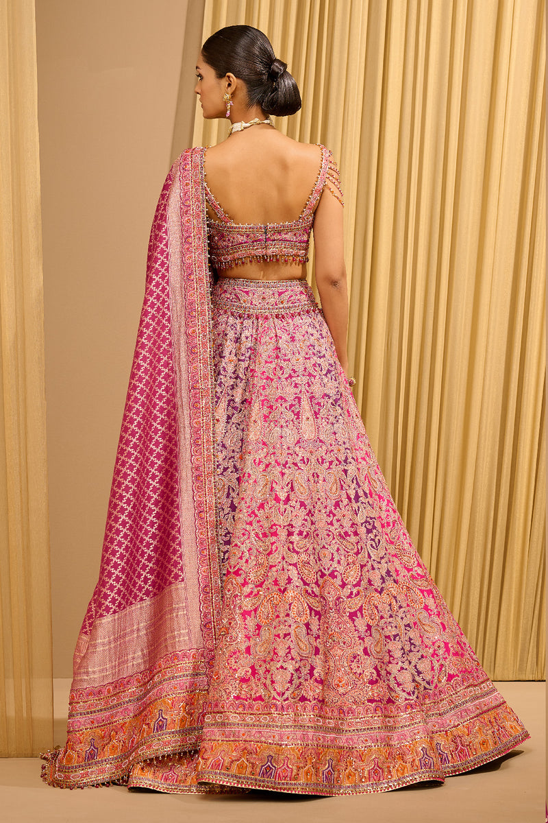 SIGNATURE HAND-EMBROIDERED KASHIDA PAISLEY LEHENGA