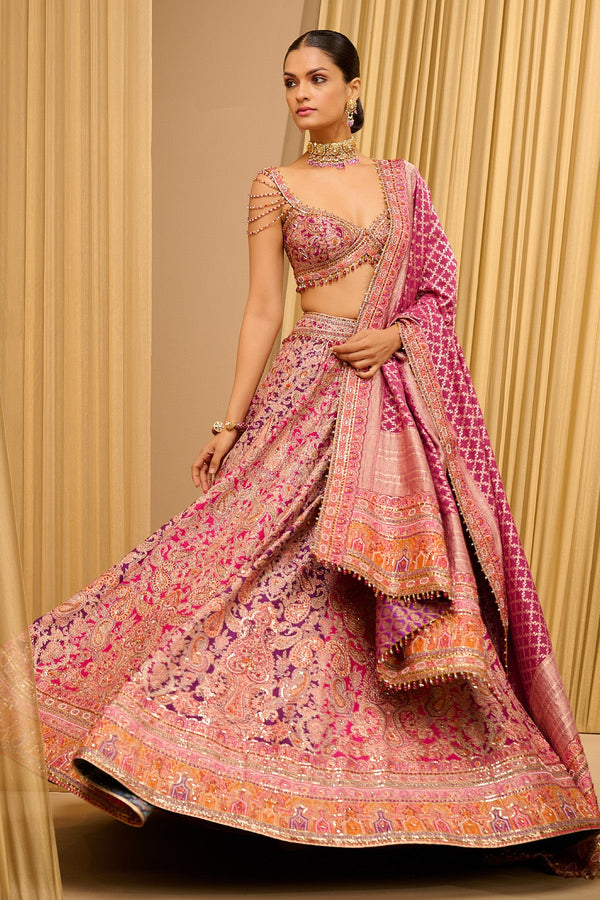 SIGNATURE HAND-EMBROIDERED KASHIDA PAISLEY LEHENGA