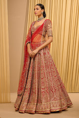 CLASSIC EMBROIDERED BRIDAL LEHENGA