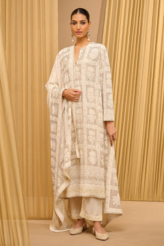 CLASSIC CHIKANKARI KURTA & TROUSERS SET