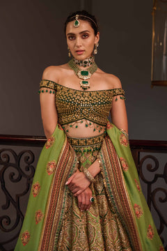 Shanaya Kapoor In Lehenga embellished with aari and hand zardozi