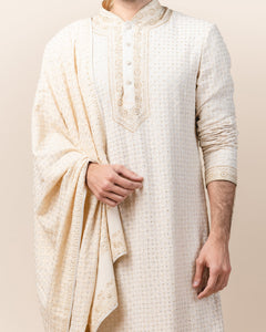 Kurta In Chikankari