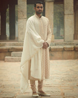 Kurta In Chikankari