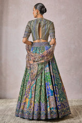 Blouse-Scarf-Lehenga