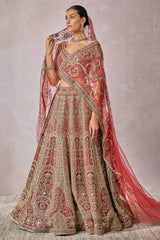 Blouse-Lehenga-Veil-Wings