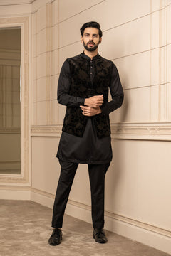 Etched Velvet Bundi Kurta Set