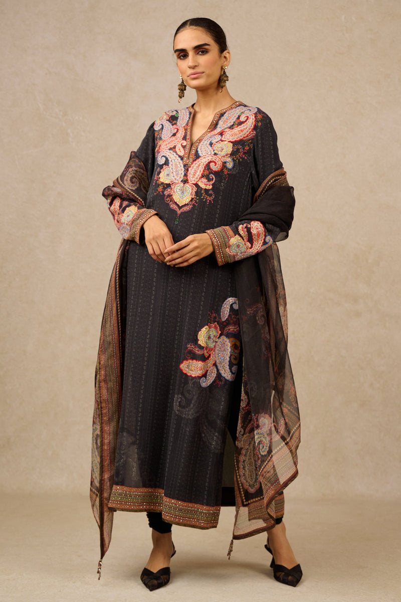 CHURIDAR-DUPATTA-KURTA