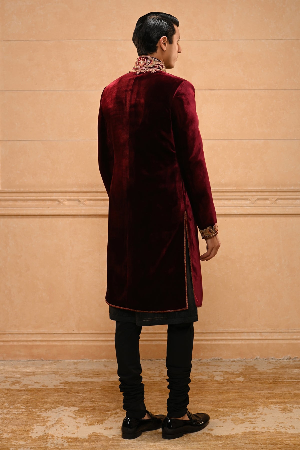 Zardozi Velvet Sherwani Set