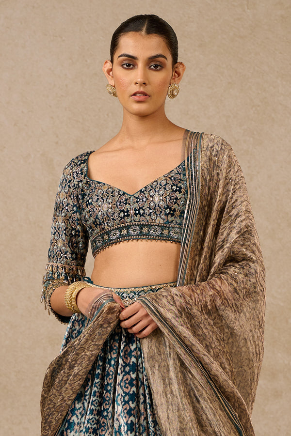 BLOUSE-DUPATTA-LEHENGA