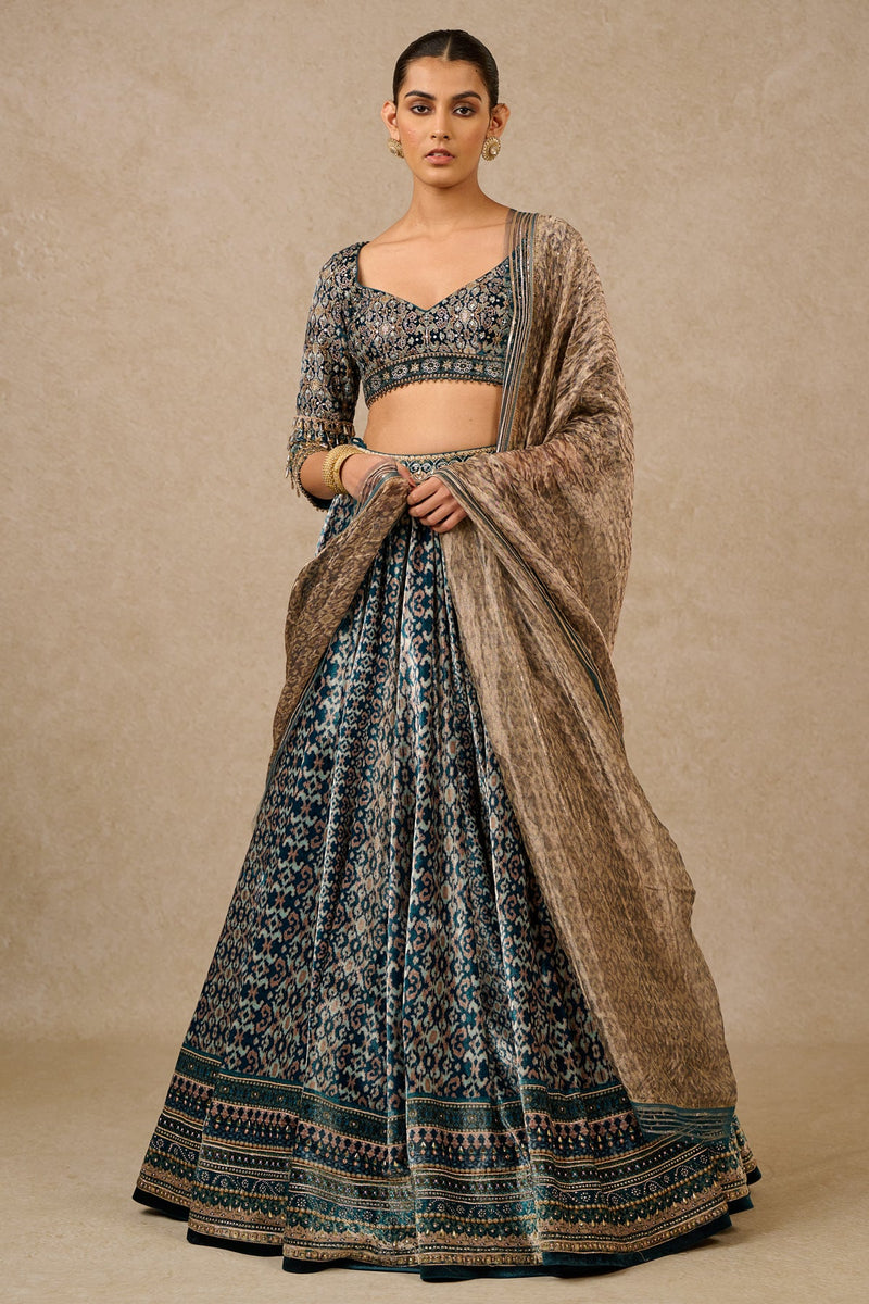 BLOUSE-DUPATTA-LEHENGA