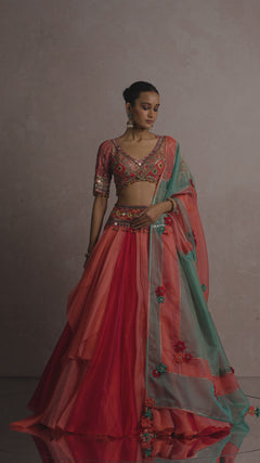 Blouse-Dupatta-Lehenga