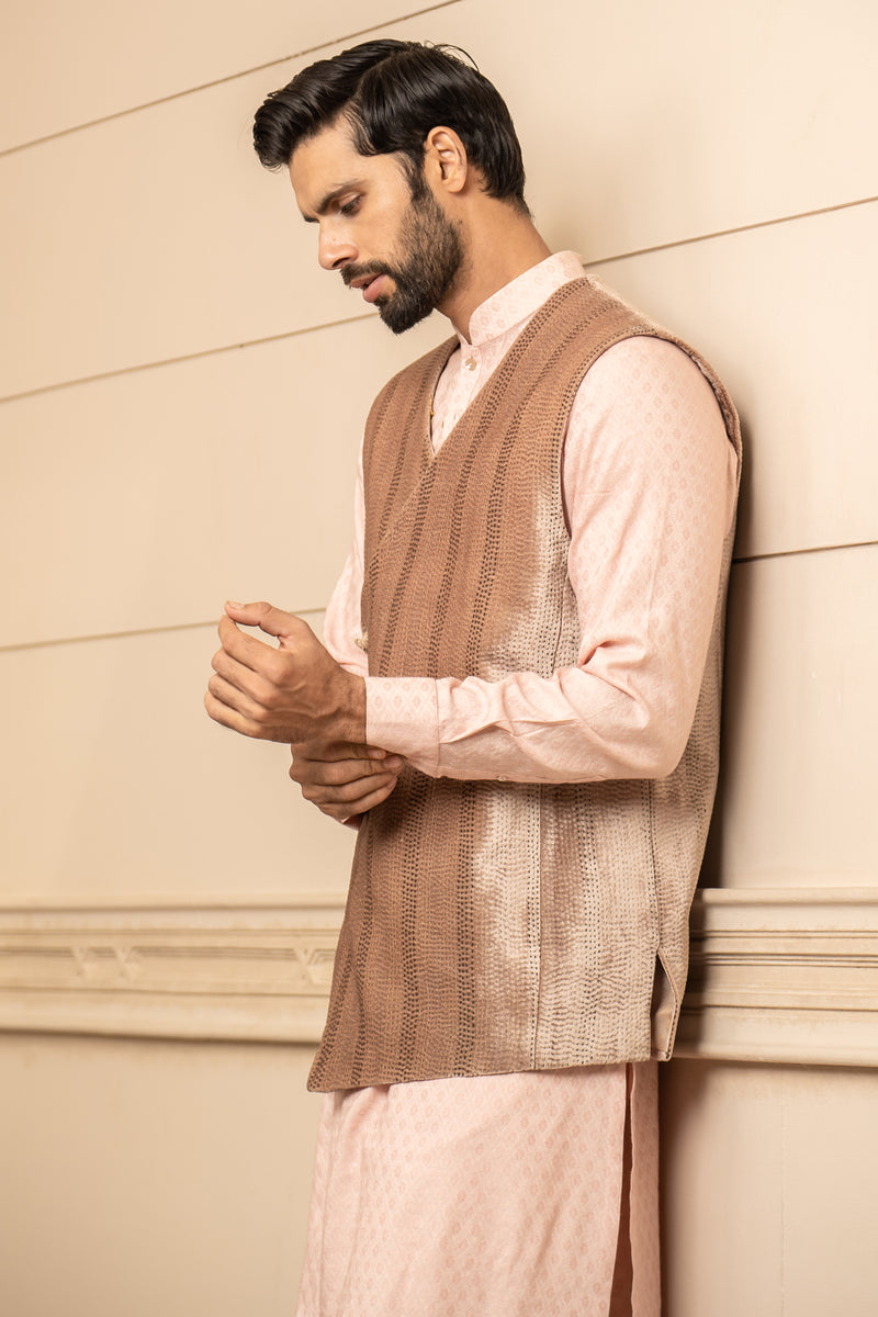 Bundi Designed In Silk-Velvet Fabric