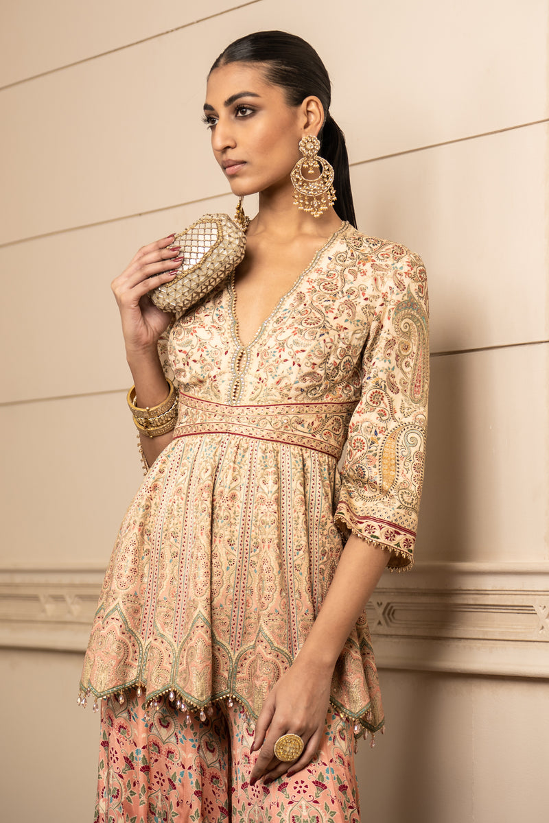 35+ Fresh Sharara Designs We Are Crushing Over For Intimate Weddings! |  Pakistani wedding outfits, Designer dresses indian, Pakistani outfits