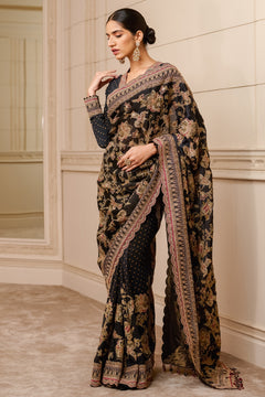Saree with satin-organza pallu and blouse
