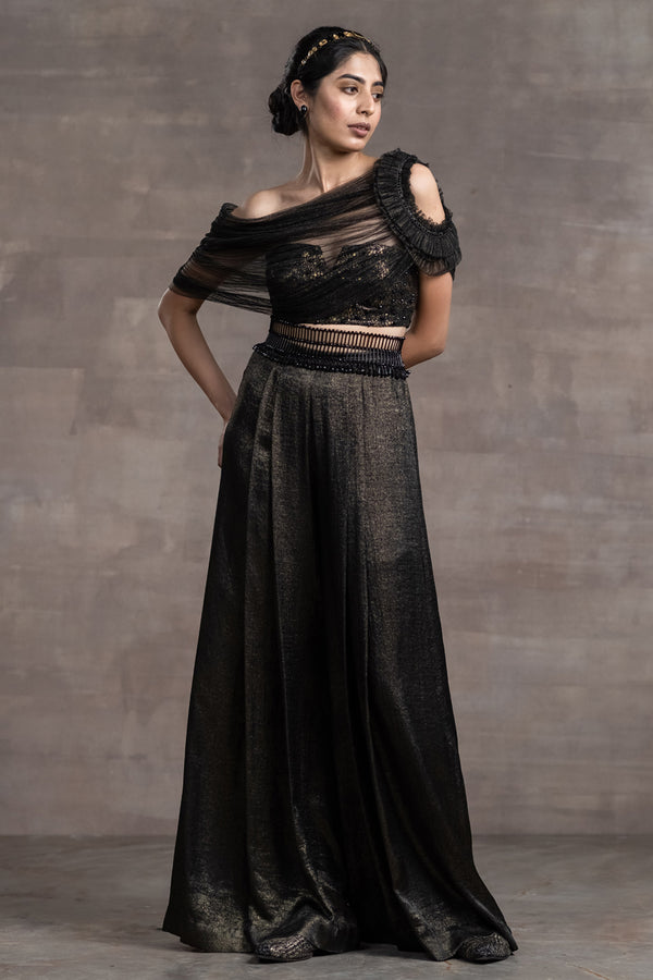 Pleated trousers with draped bustier
