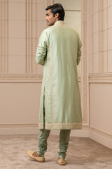 Kurta With Aari And Zardozi Embroidery